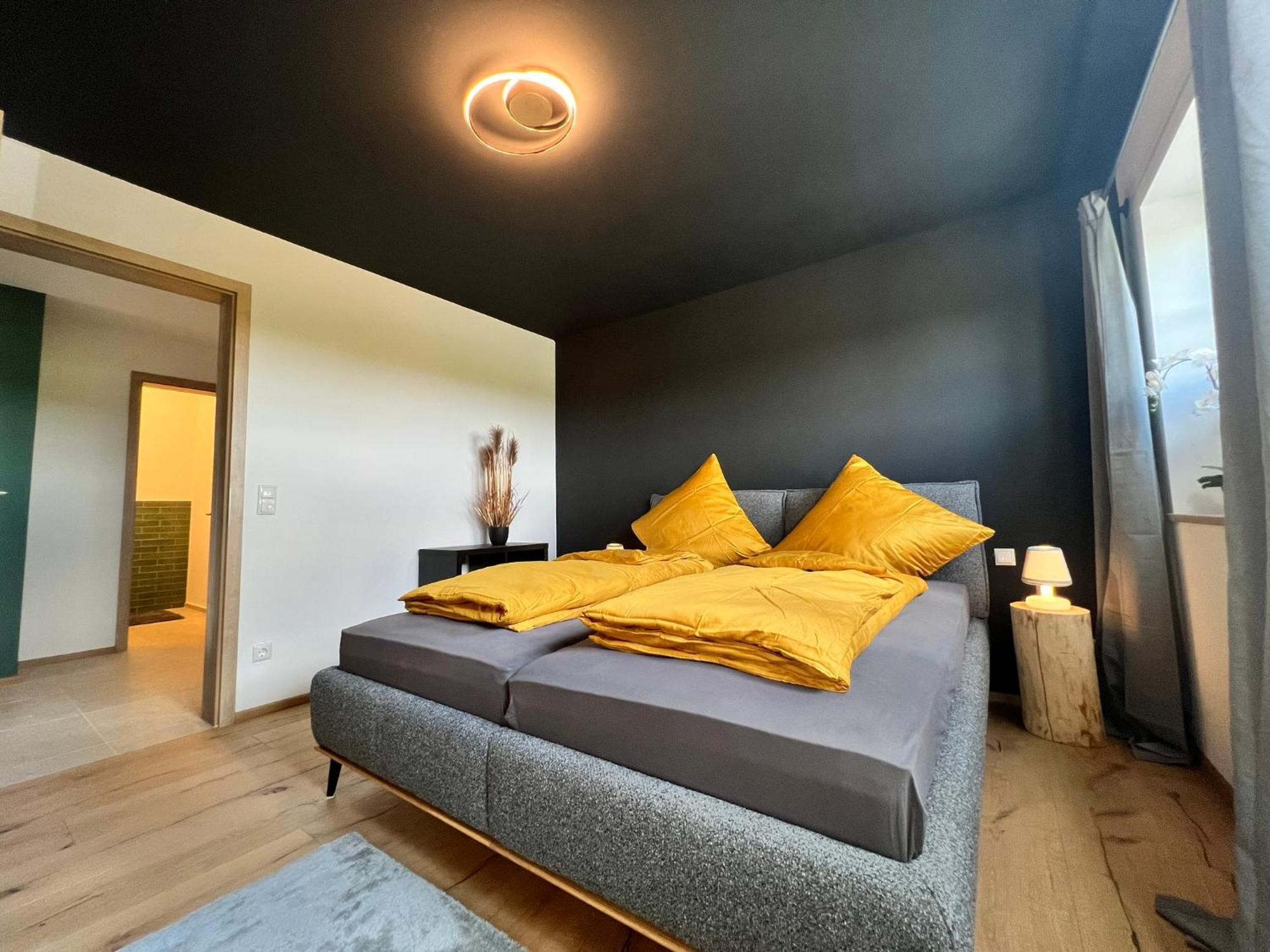 Stay Nice Apartments Dorfen Naehe Muenchen Jacuzzi Grillkota 75 Zoll Tv Eksteriør billede