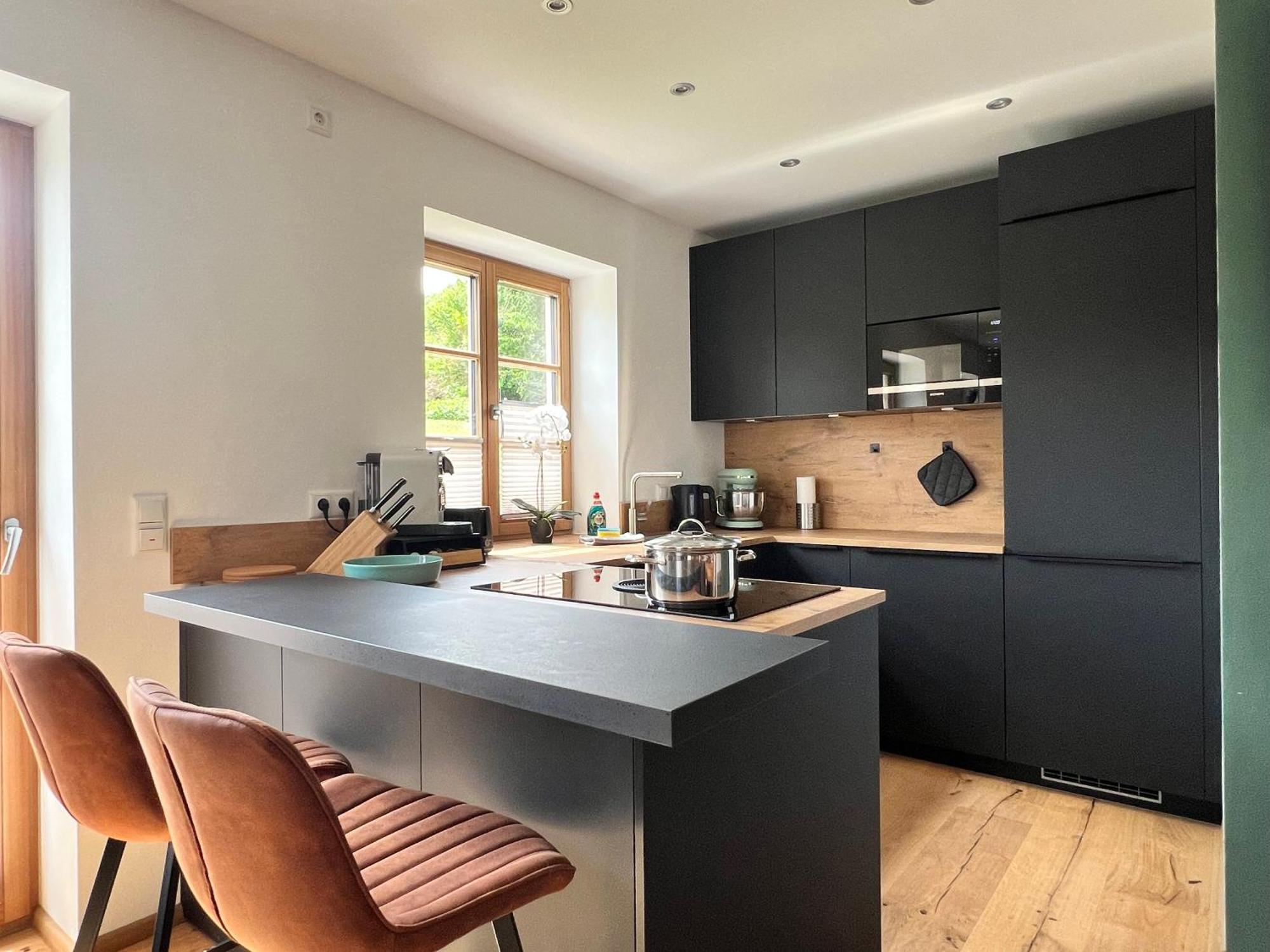Stay Nice Apartments Dorfen Naehe Muenchen Jacuzzi Grillkota 75 Zoll Tv Eksteriør billede
